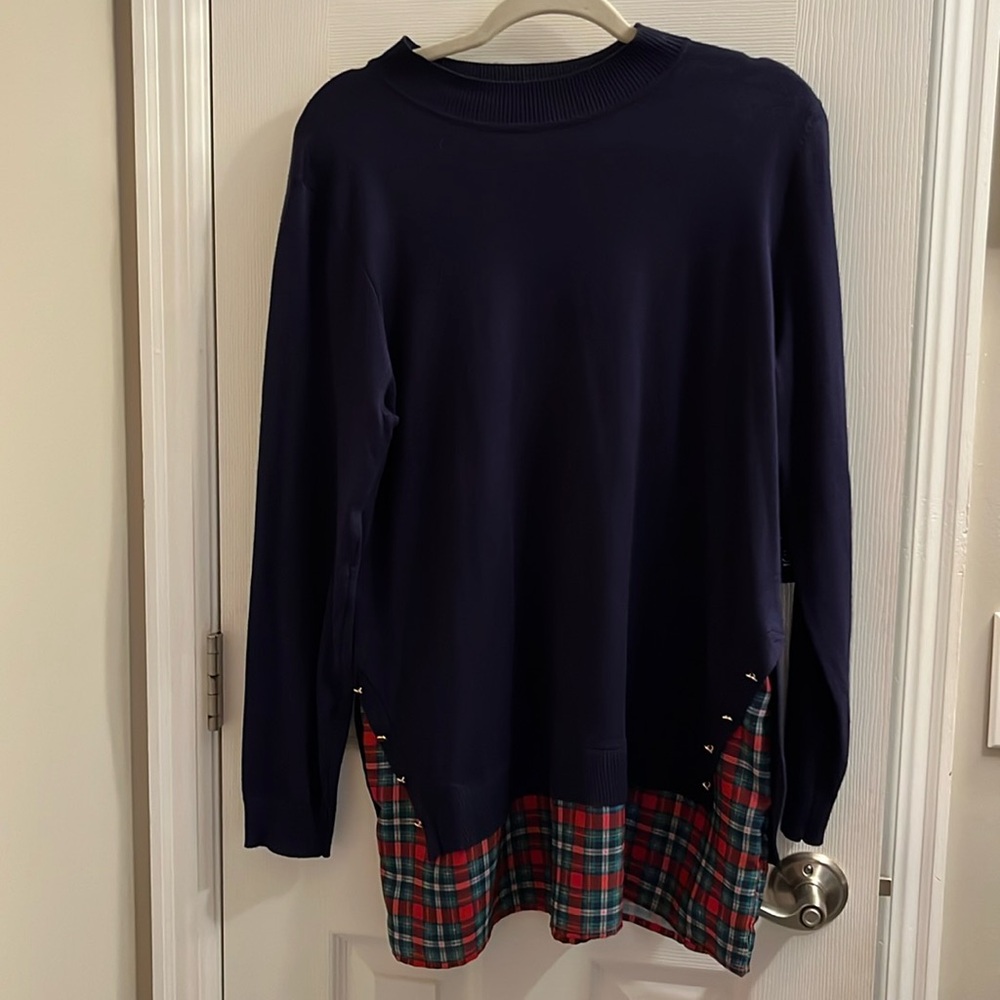 Kim Rogers Woman’s Sweater. Never worn.